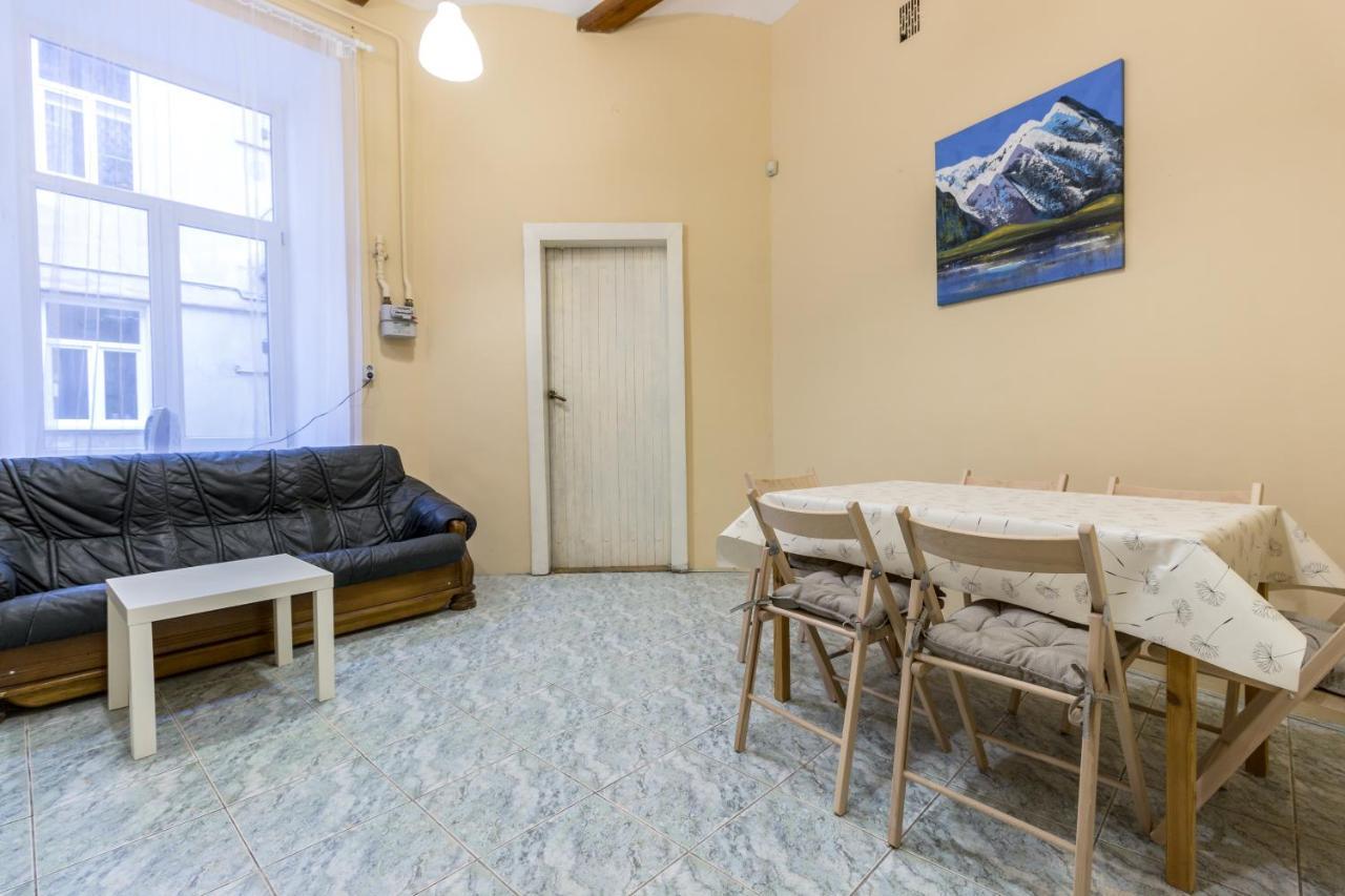 Hostel Best Time Lviv Exterior photo