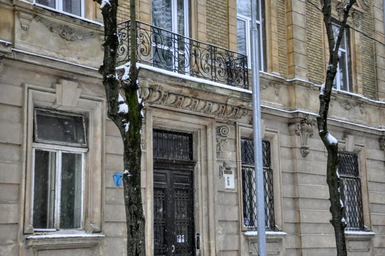 Hostel Best Time Lviv Exterior photo